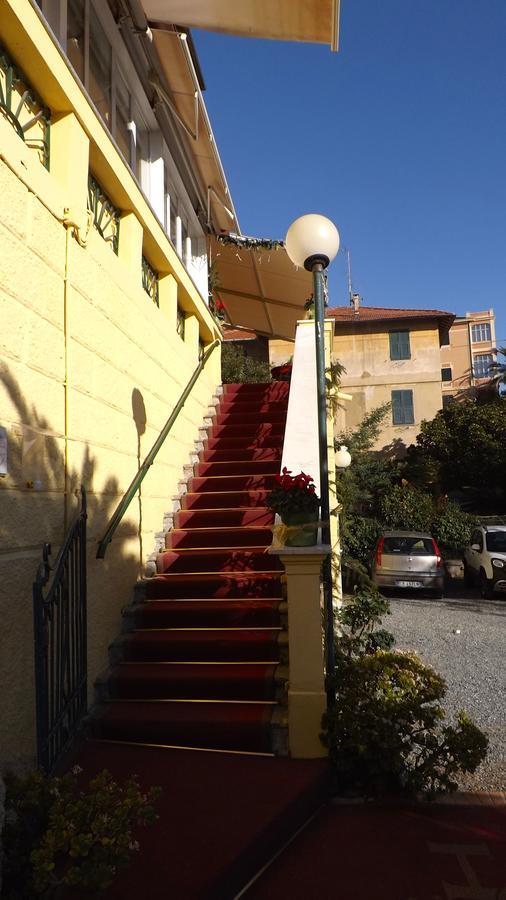 Hotel Azzurro Varazze Exterior foto